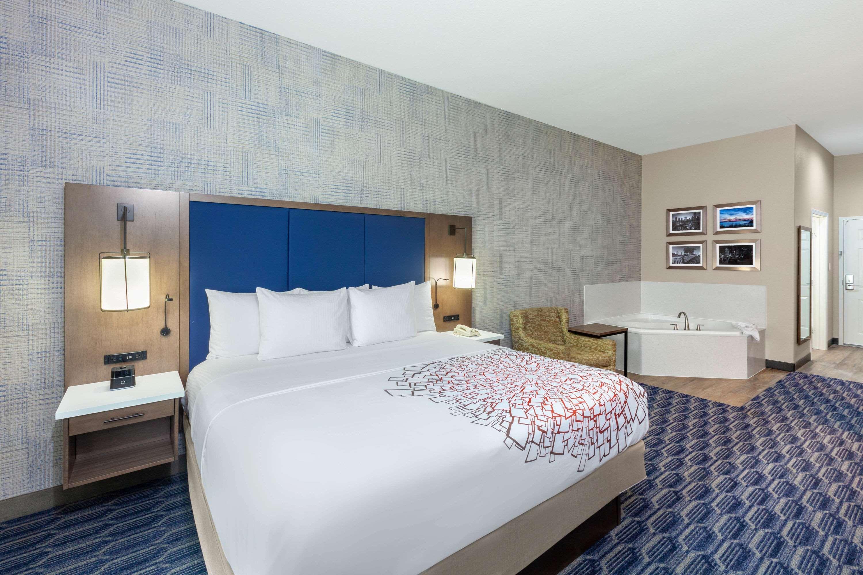 La Quinta By Wyndham Houston Channelview Экстерьер фото